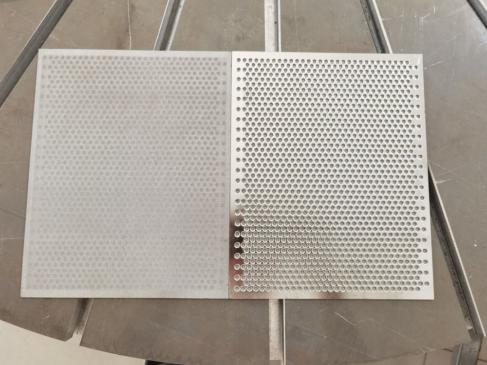 出产冲孔板复合网，验收工作要器重！